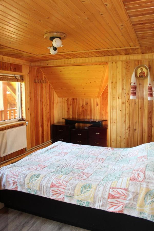 Котедж "Карпатський Краєвид" Jaremče Esterno foto
